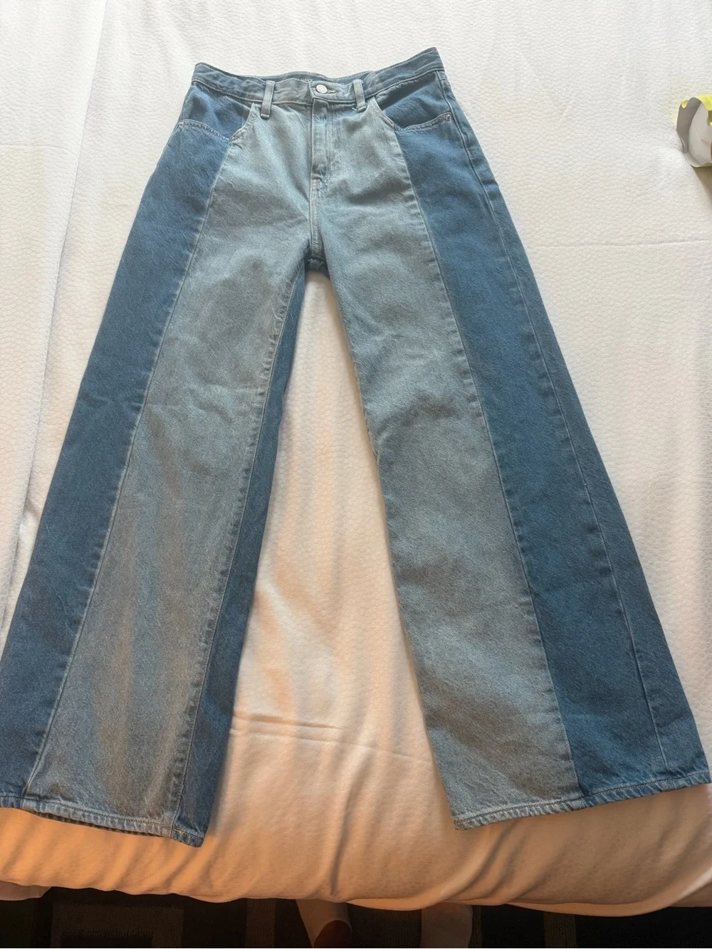 Old Navy Two-Tone Wide Leg Jeans in Light Blue and Dark Blue